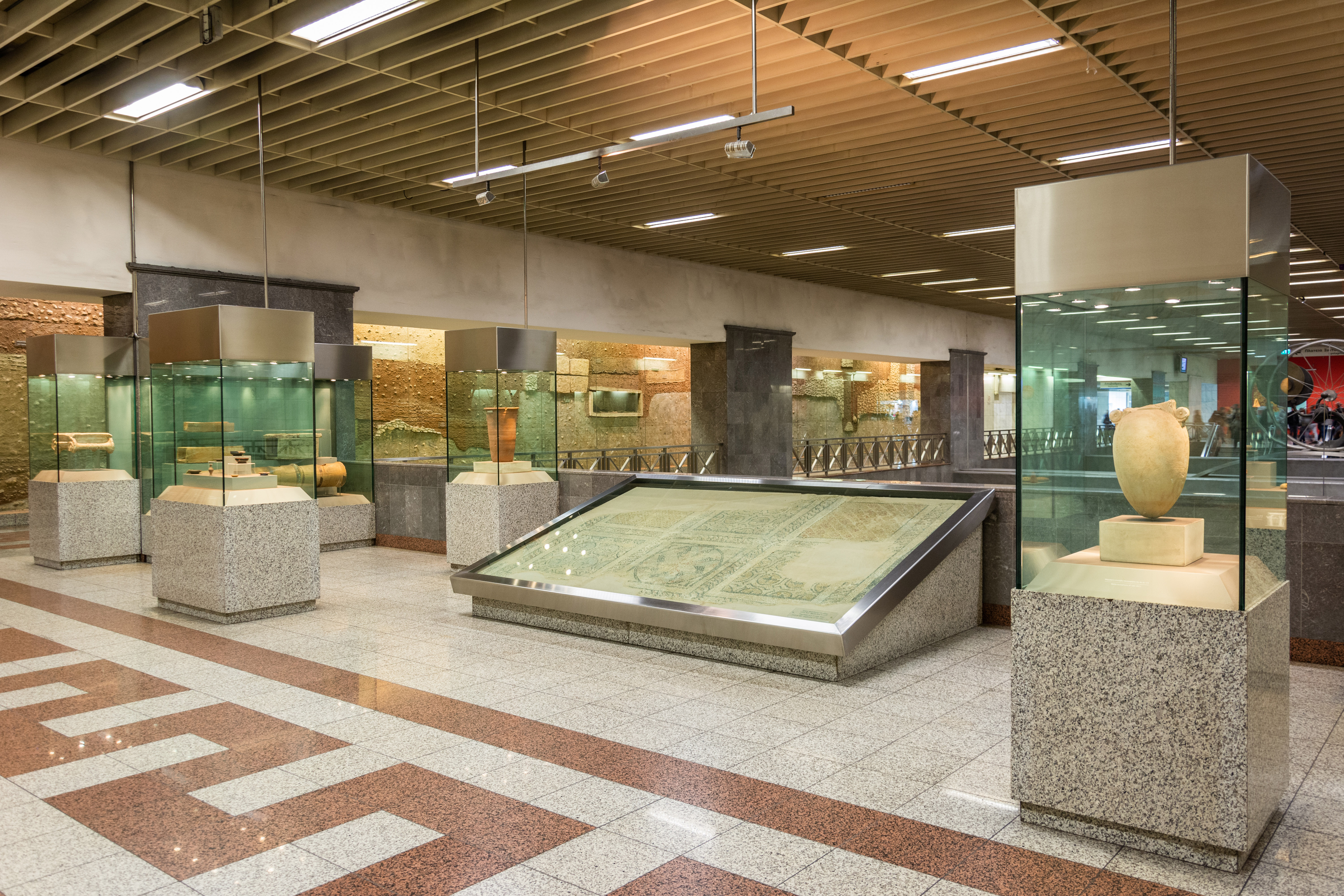 Syntagma_subway_Athens