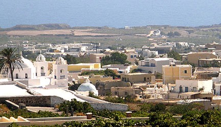 megalochori village santorini greece